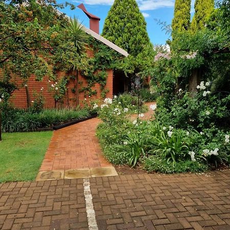 Camelia Guest House Bloemfontein Eksteriør billede