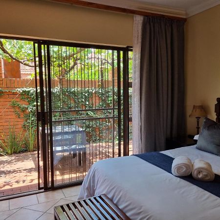 Camelia Guest House Bloemfontein Eksteriør billede