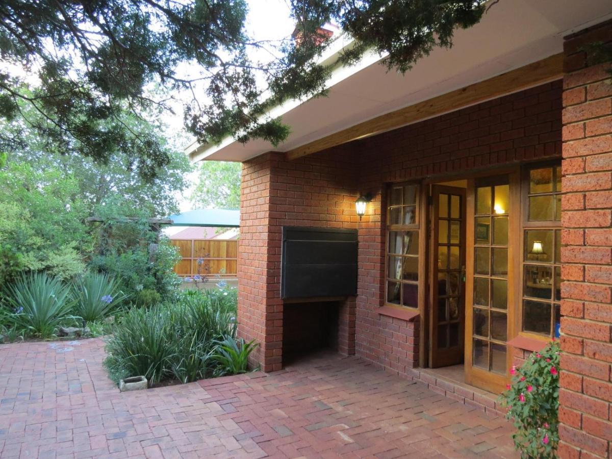 Camelia Guest House Bloemfontein Eksteriør billede