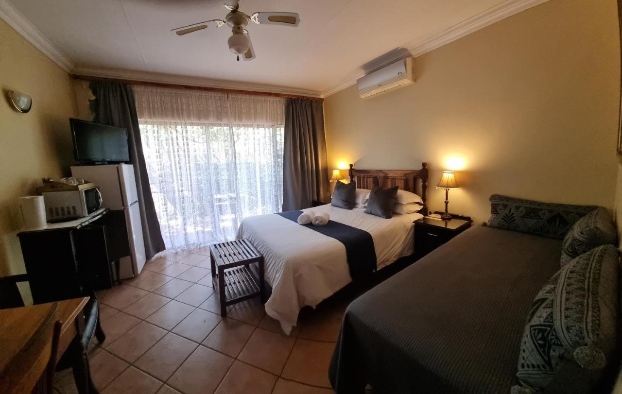 Camelia Guest House Bloemfontein Eksteriør billede
