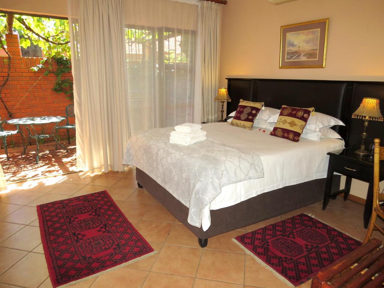 Camelia Guest House Bloemfontein Eksteriør billede