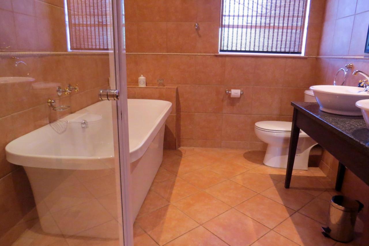 Camelia Guest House Bloemfontein Eksteriør billede